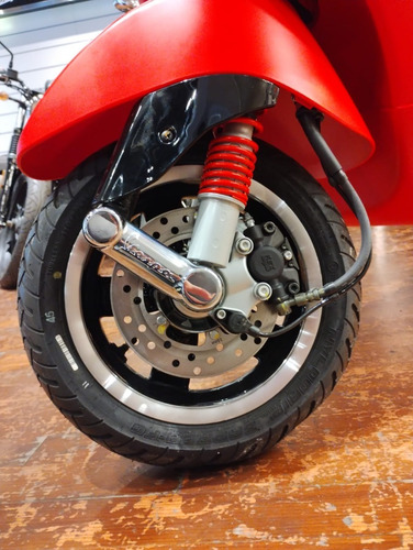 Imagen 8 de 15 de Vespa Sxl 150
