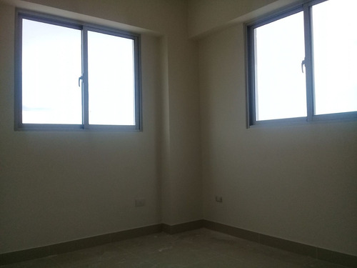 Imagen 5 de 12 de Constr.. 2 Y 3h, 2.5b, 1 Y 2p, Terr., Av. C. Germosén, Dn Sd