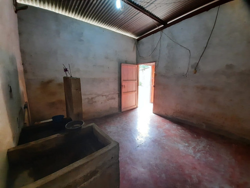 Imagen 5 de 10 de Vendo Locales En Aldea Caballo Blanco, Frente A Los Chiquirrines, Retalhuleu.