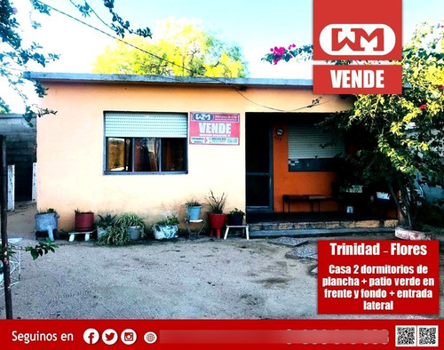 Venta Casa 2 Dormitorios Trinidad Flores Cochera Patio A 350mts De Parque Centenario