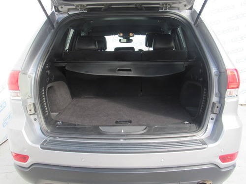 Jeep Grand Cherokee Laredo 4x4 3,6 Aut