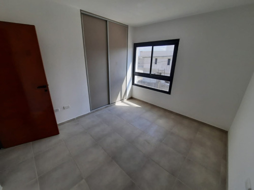 Imagen 8 de 14 de Duplex En Venta Lomas De Manantiales Oportunidad!