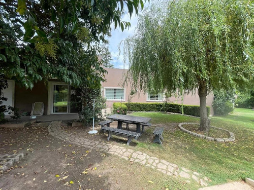 Casa Quinta En Venta - 2 Dormitorios 2 Baños - 1.500mts2 - Chivilcoy
