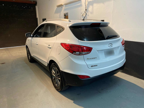 Imagen 3 de 16 de Hyundai Tucson 2014 2.0 Gl 6at 2wd