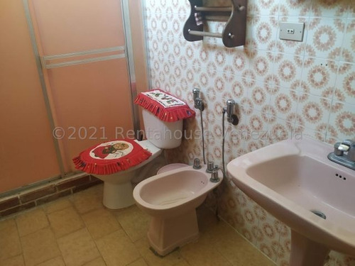 Imagen 8 de 15 de Leida Falcon Rentahouse Vende Casa En Carialinda Naguanagua 22-9303 Lf