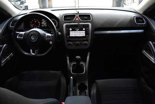 Imagen 10 de 15 de Volkswagen Scirocco 1.4 Tsi Coupe Manual - Car Cash
