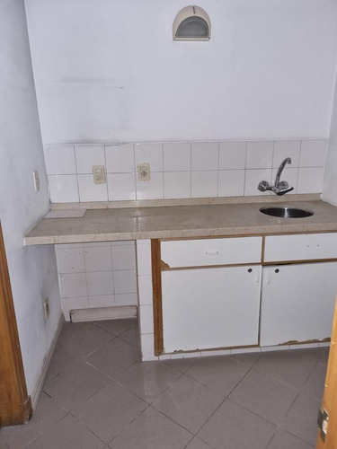 Imagen 9 de 11 de Oficina- Misiones Y Cerrito, 220 M2 , Planta Llana !!