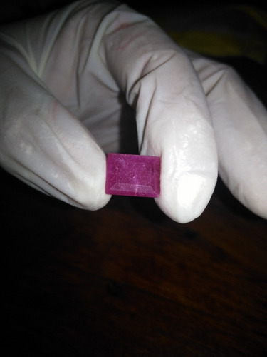 Bixbita Berilio Rojo- Corte Esmeralda - Certificado - 6.60ct