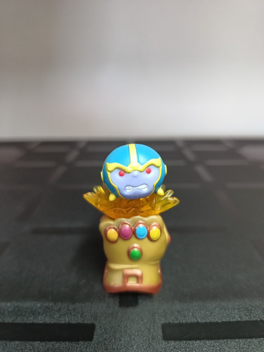 Marvel Tsum Tsum Mystery Stack Pack Series 1 Thanos + Guante