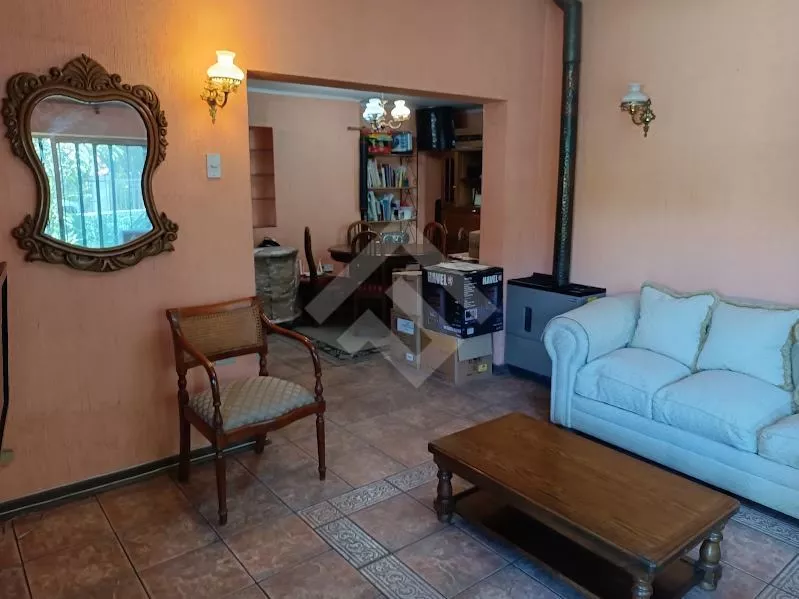 Casa En Venta De 4 Dorm. En Ñuñoa