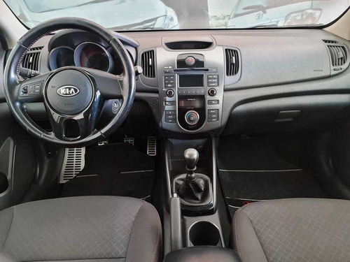 Imagem 8 de 15 de Kia Cerato 1.6 Sx3 16v Gasolina 4p Manual