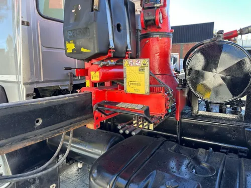 Ford Cargo 1831 Camión Con Hidrogrua Usado Nqnmaq