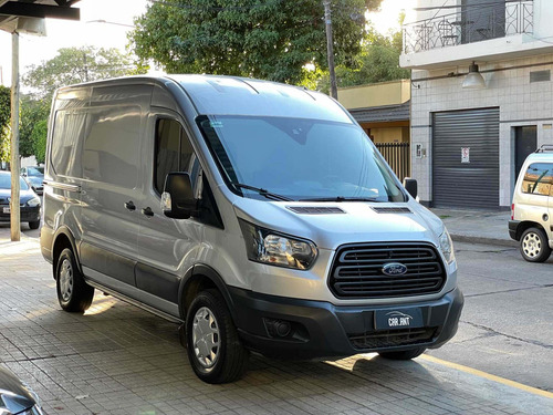 Imagen 6 de 12 de Ford Transit 2.2 Furgon Mediano 350m /// 2018 - 237.000km