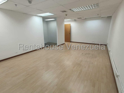 Oficina En Alquiler En Campo Alegre Mls 25-17676 Yf
