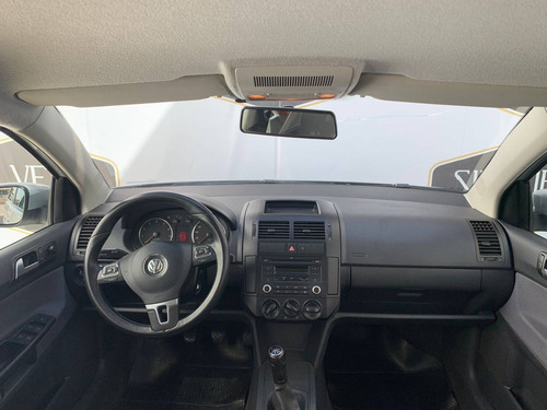 Imagem 4 de 12 de Volkswagen Polo 1.6 Mi 8v Flex 4p Manual