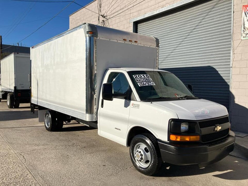 2016 Chevrolet Express 4500 Caja Seca 16' Pies
