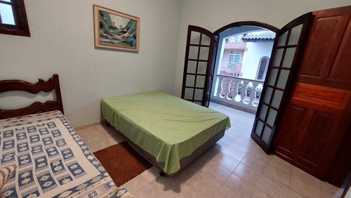 Casa 3 Quartos (1 Suíte) 3 Banheiros, Sala, Cozinha