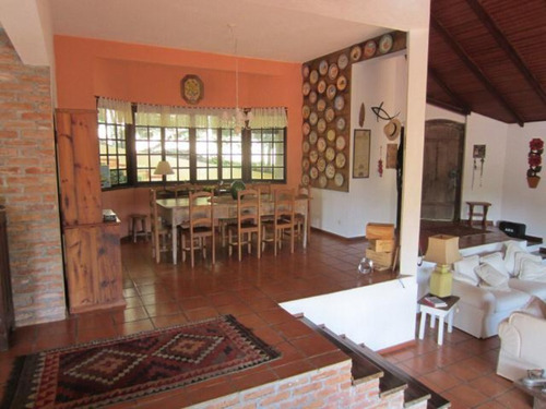 Lindo Sítio À Venda Em Atibaia - St00119 - 69026070