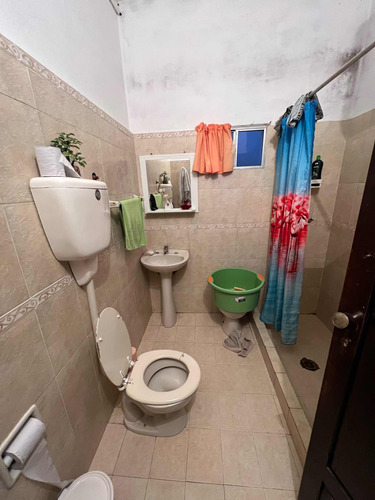 Casa En Excelente Estado Más 2 Casas Para Terminar Interior
