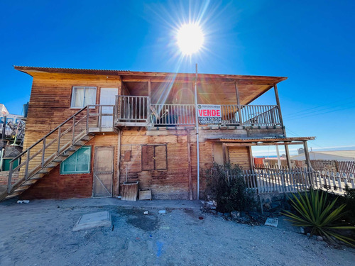 Excelente Oportunidad De Inversión En Zona Costera. 2 Casas