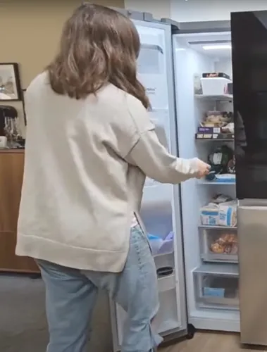 Refrigeradora French Door Instaview 28p (gross) / 28p (Usado)