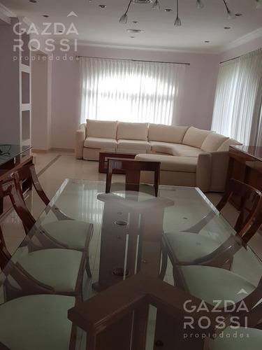 Imponente Propiedad En Barrio Privado Solar Del Bosque, Canning