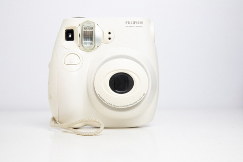 Câmera Instantânea Instax Mini 7s Fujifilm