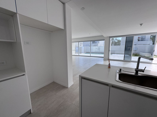 Venta Casa 3 Dormitorios Estrenar Fisherton Barrio Cerrado