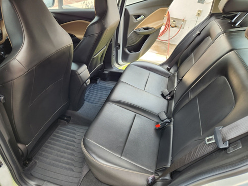 Chevrolet Onix 1.2t Premier L At