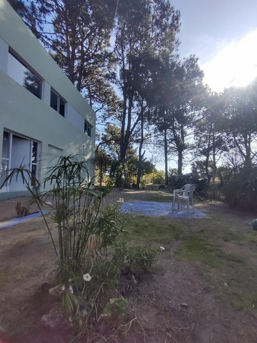 Casa En Venta - 3 Dormitorios 2 Baños - 90mts2 - Ostende