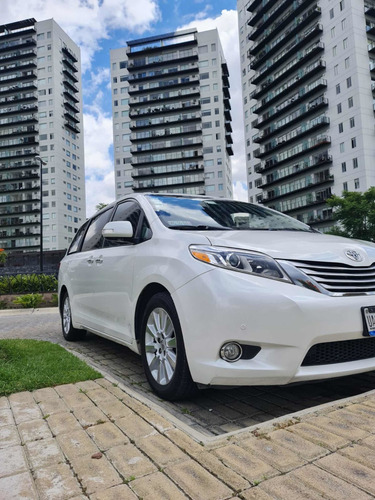 Imagen 13 de 15 de Toyota Sienna 2015 Limited V6