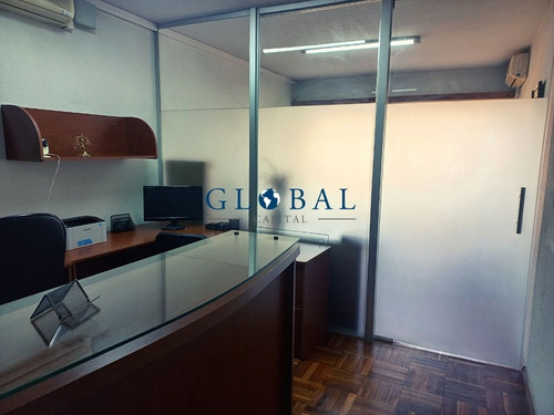 Oficina En Alquiler Ubicado En Centro