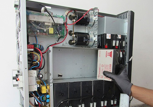 Imagen 2 de 4 de Servicio / Tecnico / Ups