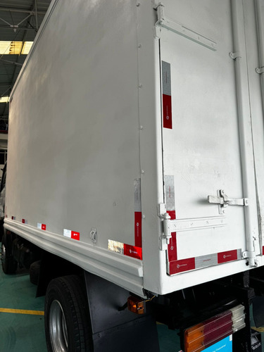 Mb Accelo 915 C Refrigerado Revisado E Com Garantia