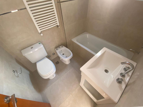 Venta Departamento Tipo Loft 2 Amb Bernal C/cochera