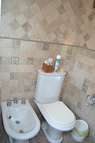 Imagen 20 de 29 de Casa En Esquina De Categoría En Venta - Moreno Centro, Gba Oeste. ¡única!