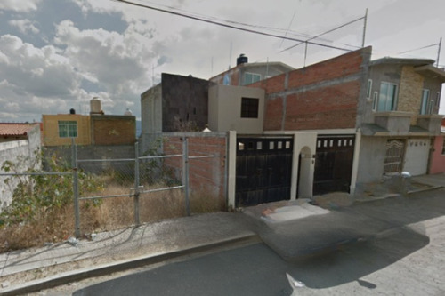 Casa En Venta Batalla De Atenquique Reforma Morelia, Michoacan/ Recuperacion Bancaria Laab1