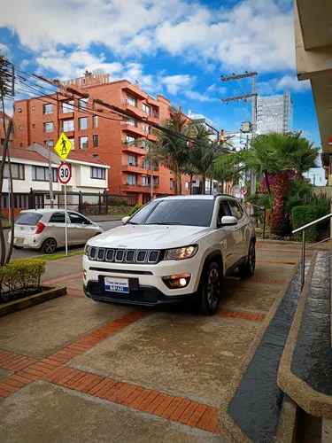 Jeep Compass 2.4 4X2 Longitude At