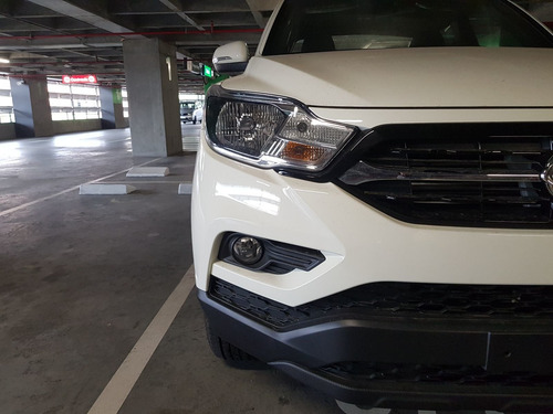 Ssangyong - Rexton Sports Active Dc Pk 4x4 Mec Die 2200 Cc