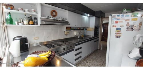 Casa En Rio Negro(bogota) Rah Co: 25-778