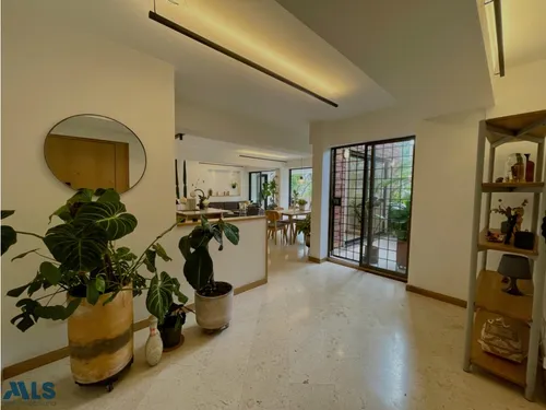 Apto Remodelado Con Mucho Diseño En Las Lomas, El...(mls#255345)