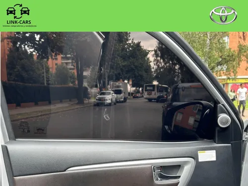 Toyota Fortuner 2.7 Srv 4x2 Automática Full Equipo