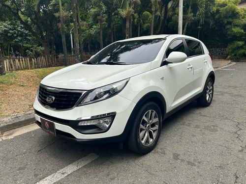 Kia Sportage 2.0 Revolution 166 hp