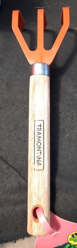 Imagen 3 de 3 de Rastrillo De Mano Mango Madera Tramontina Envios
