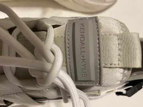 Zapatillas Importadas Kendall And Kyllie By Kardashian