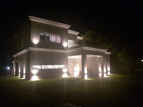 Casa  En Venta Ubicado En San Sebastian, Escobar, G.b.a. Zona Norte