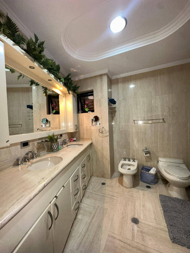 Venta De Exclusivo Apartamento En Resd. Benescola La Trigaleña - Wc