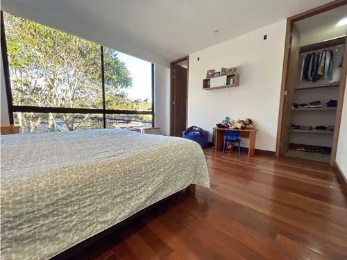 Vendemos Casa Moderna En El Alto De Las Palmas Envigado