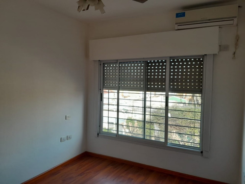 Imagen 10 de 10 de Excelente Departamento De 3 Ambientes Con Cochera En Bernal