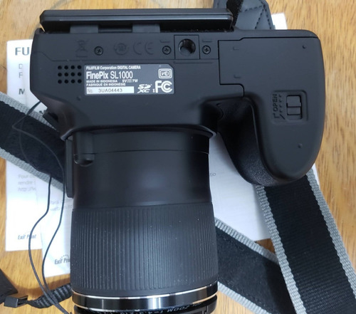 Câmera Fujifilm Finepix Sl1000 16mp Lcd 3.0 Full Hd